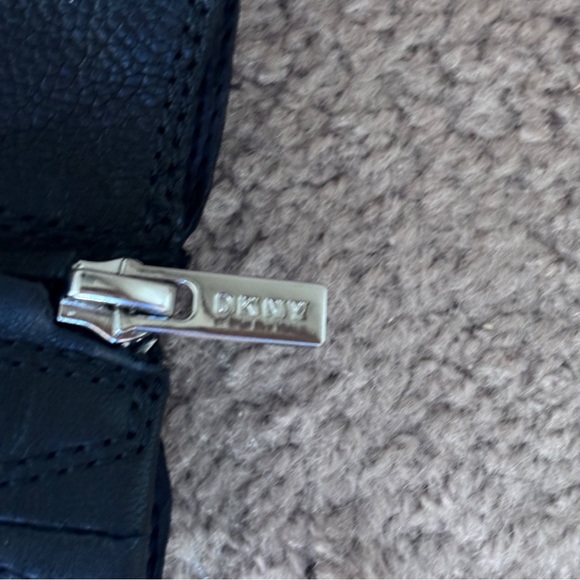 DKNY black platform lug sole ankle boots. SZ 7, 4" Heel, 0.5" platform, side zip - Picture 7 of 7